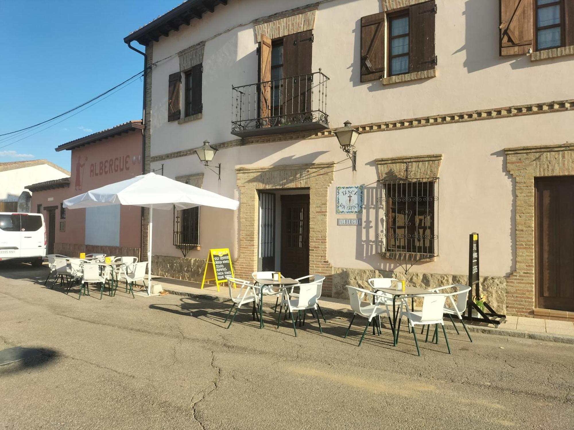 Don Camino Low Cost Villalcazar de Sirga ภายนอก รูปภาพ